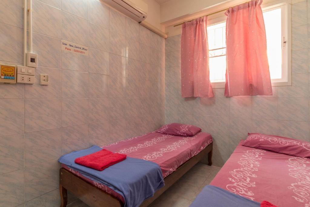 New Central Guesthouse Бангкок Экстерьер фото