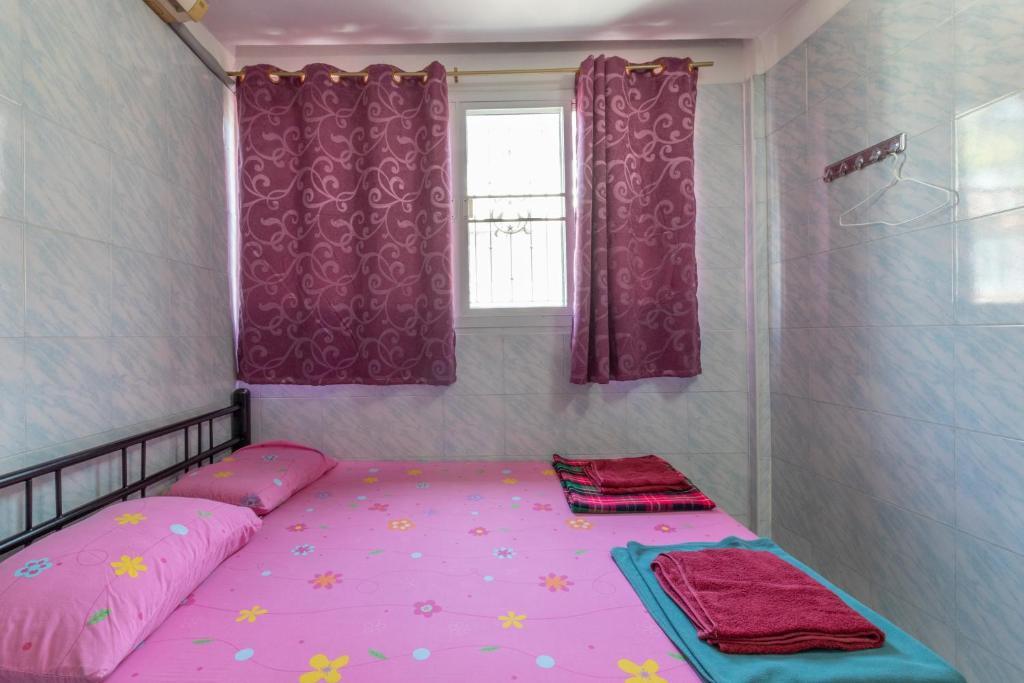 New Central Guesthouse Бангкок Экстерьер фото