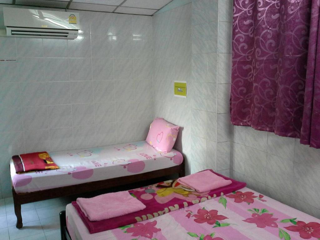 New Central Guesthouse Бангкок Экстерьер фото