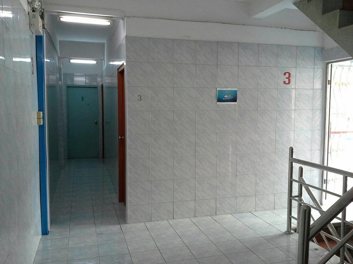 New Central Guesthouse Бангкок Экстерьер фото